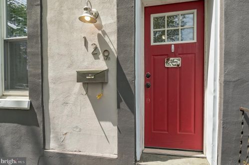129 8th St, Easton, PA 18042-4316
