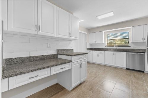 2800 Willowood Cir, Palm City FL  34990-4636 exterior