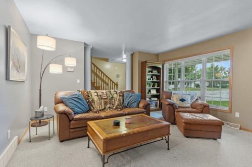 3047 Windland Dr, Green Bay, WI 54311-7574