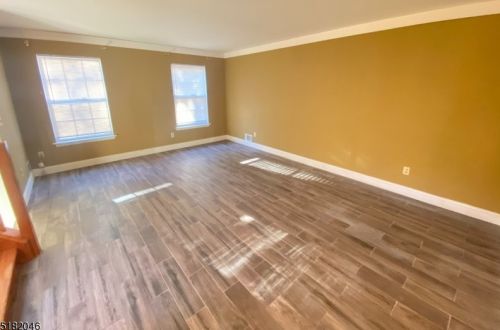 40 Teaneck Rd, Parsippany NJ  07054-3642 exterior