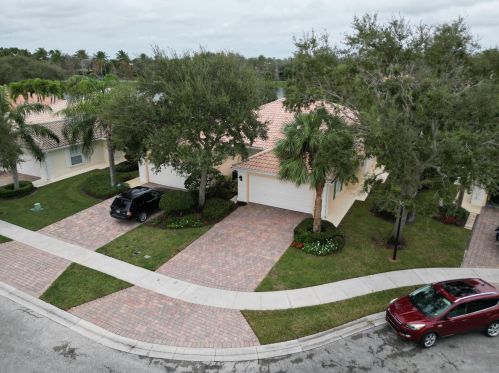 8299 Eleuthera Ln, West Palm Beach, FL 33414-6400
