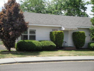 214 8th St, Waitsburg, WA 99361-9765
