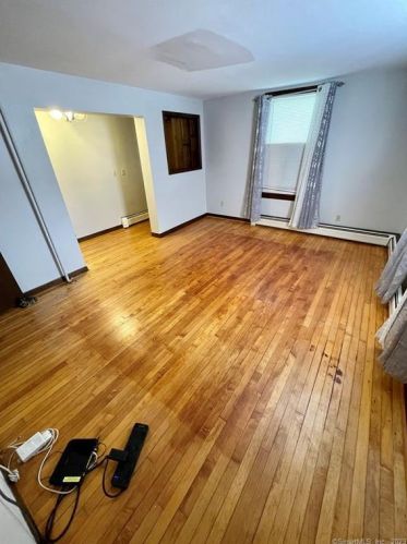 50 Pine St, Manchester CT  06040-5018 exterior