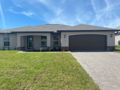 1622 6th Ave, Cape Coral, FL 33909-0092