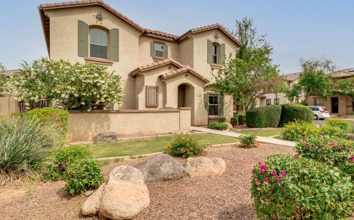 1074 Hawk Ln, Gilbert, AZ 85296-2887