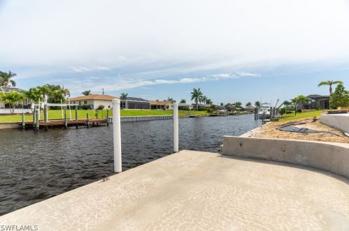 3405 16 Pl, Cape Coral FL  33909-2252 exterior