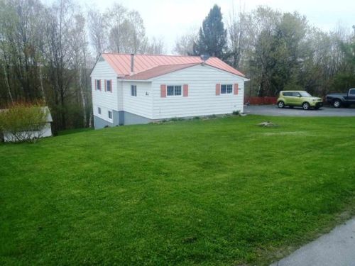 44 Cherrywood Dr, Barre, VT 05641-9055
