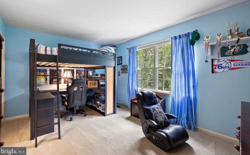 106 Longfields Way, Downingtown PA  19335-4486 exterior