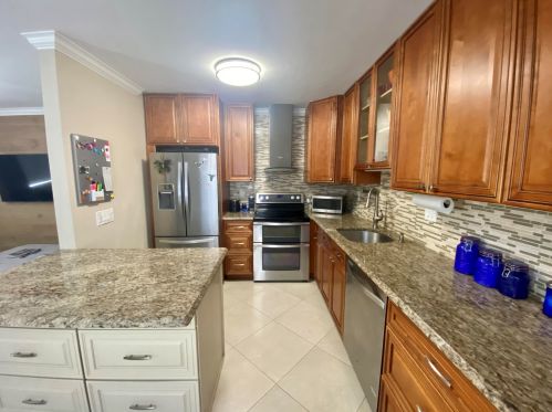 714 Flanders O, Delray Beach, FL 33484-5284