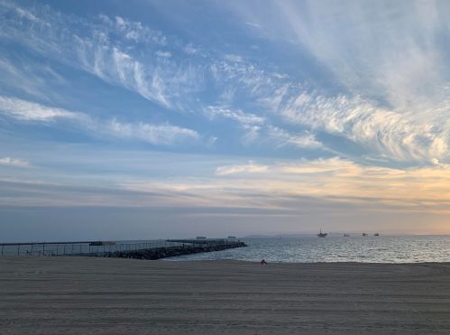 1521 Seal Way, Seal Beach, CA 90740-8776