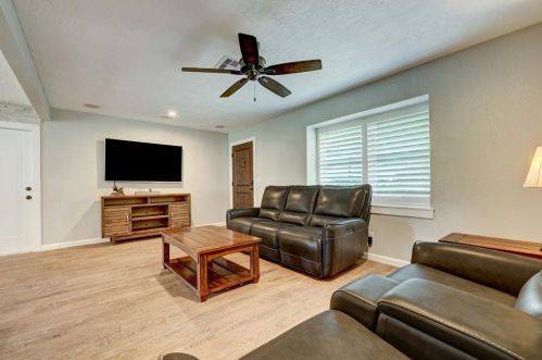 729 Dartmouth Ln, Deer Park TX  77536-6309 exterior