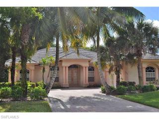 2292 Hawksridge Loop, Naples, FL 34105-2569