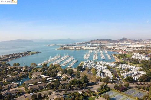 55 Bayside Ct, Richmond CA  94804-7443 exterior