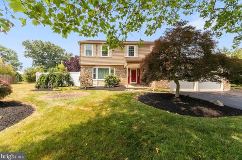 205 Musket Cir, Lansdale, PA 19446-4052