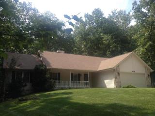 213 Rotherham Dr, Crossville, TN 38558-2600