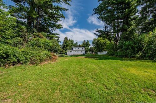 40 Highland Ave, East Windsor, CT 06016-9540