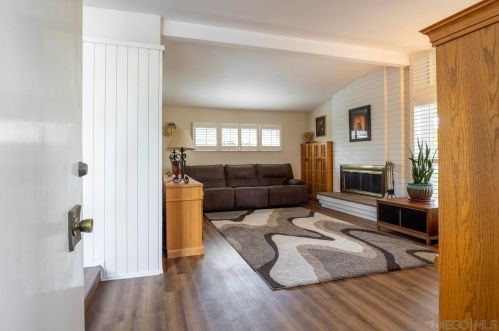 6620 Wesley Pl, San Diego, CA 92120-4825
