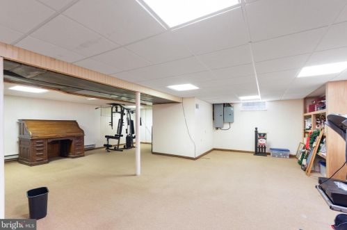 27 Brandywine Dr, Berlin Boro NJ  08009-2225 exterior