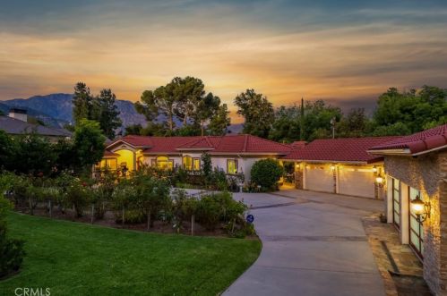 130 Rancho Rd, Sierra Madre, CA 91024-2112