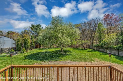 1013 Woodlane Rd, Jackson Twp NJ  08527-1555 exterior