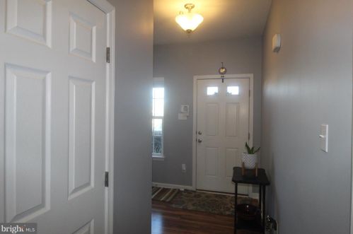 133 Fawn Dr, Gilbertsville, PA 19525-8103