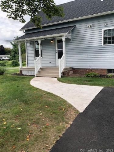 77 Hill Rd, North Haven CT  06473-3520 exterior