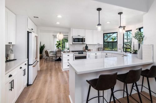 2638 Unicornio St, Carlsbad CA 92009-4443 exterior