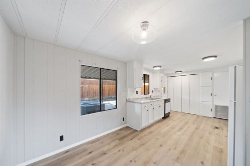 32861 Brechtel St, Lake Elsinore CA  92530-0420 exterior