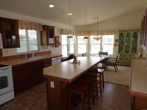 58 Havenview Ln, Oceanside CA  92056-4831 exterior