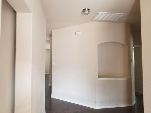 394 Verano Dr, Uhland, TX 78640-6296