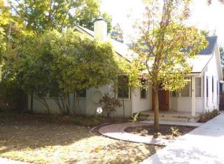 926 Vassar Ave, Fresno, CA 93705-4447