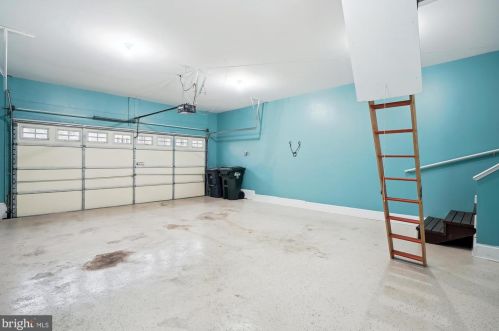 15480 Championship Dr, Haymarket VA  20169-6107 exterior