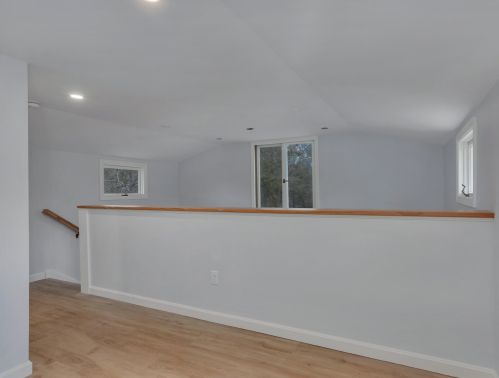 97 Main St, Mashpee MA 02649-2045 exterior