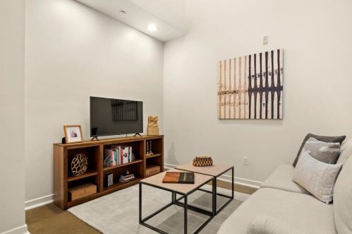 536 Manzana Pl, San Jose CA  95112-7812 exterior