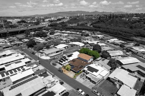 98350 Ponokiwila St, Aiea, HI 96701-2123