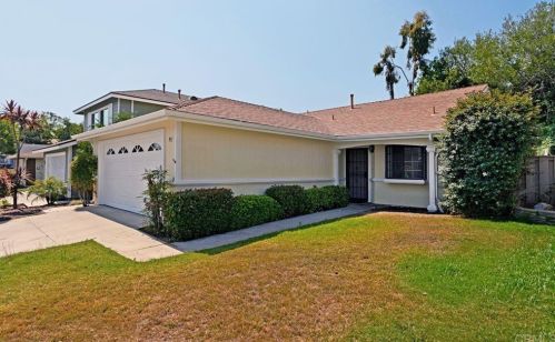 911 Concord Ct, Vista CA  92081-8925 exterior