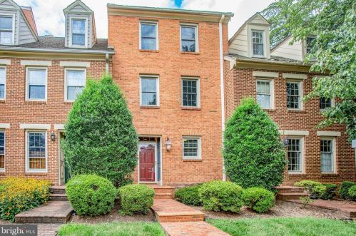 819 College Ave, Fredericksburg, VA 22401-5468