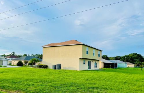 902 Cumbran Ln, Kissimmee, FL 34758-3146
