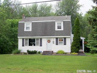 9106 Hamilton Brown Rd, Bridgeport, NY 13030-9713