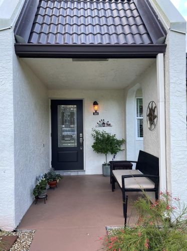 206 Lake Susan Ln, West Palm Beach, FL 33411-9210