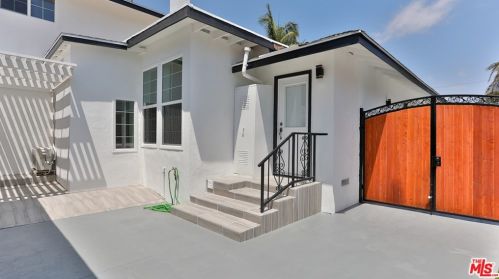 2919 Ladoga Ave, Long Beach CA  90815-1531 exterior