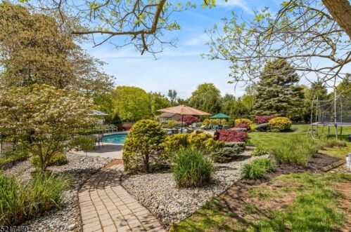 41 Dory Dilts Rd, Flemington NJ  08822-2805 exterior