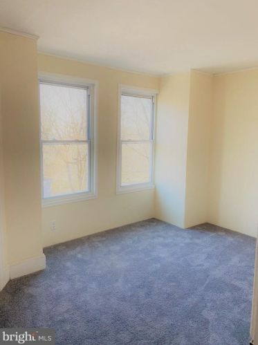 468 Stuyvesant Ave, Trenton NJ  08618-4103 exterior