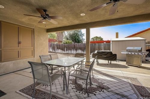 1016 Pennsylvania Ave, Redlands CA  92374-2623 exterior