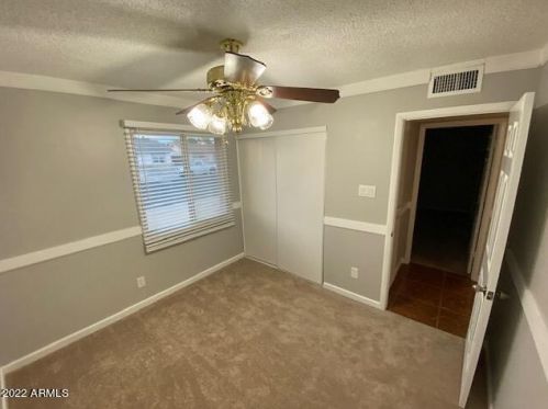 5245 Country Gables Dr, Glendale AZ  85306-3921 exterior