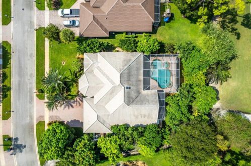 15591 Cedar Grove Ln, West Palm Beach, FL 33414-6307