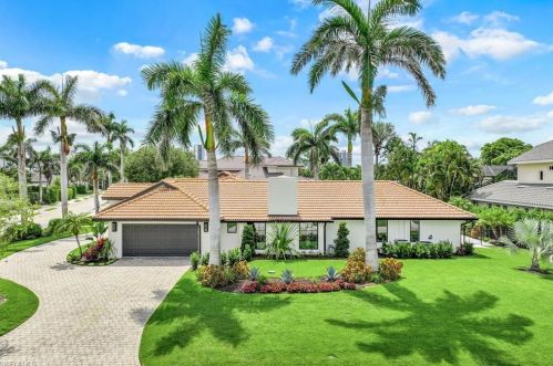 579 Neapolitan Way, Naples FL  34103-8567 exterior