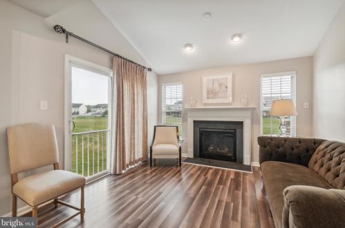 37 Dare Ln, Pottstown PA  19465-6601 exterior