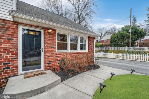 381 Evergreen Rd, Norristown, PA 19406-3115