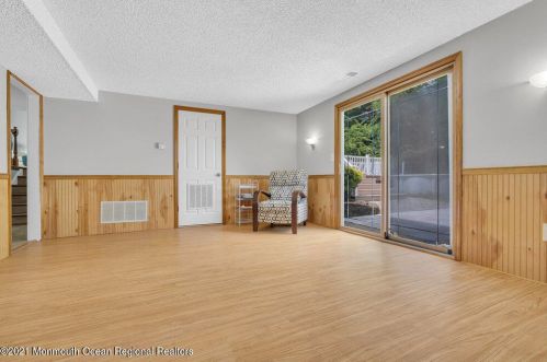 34 Wyoming Dr, Jackson Twp NJ  08527-1544 exterior